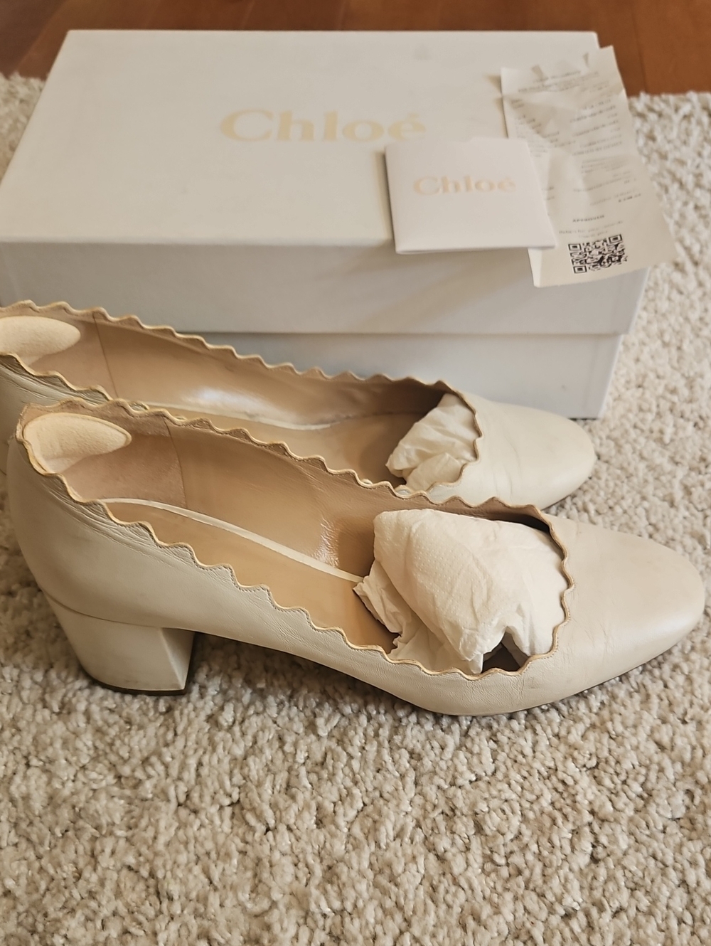 Scalloped Leather Block Heel Pumps in Cream Chloe 41